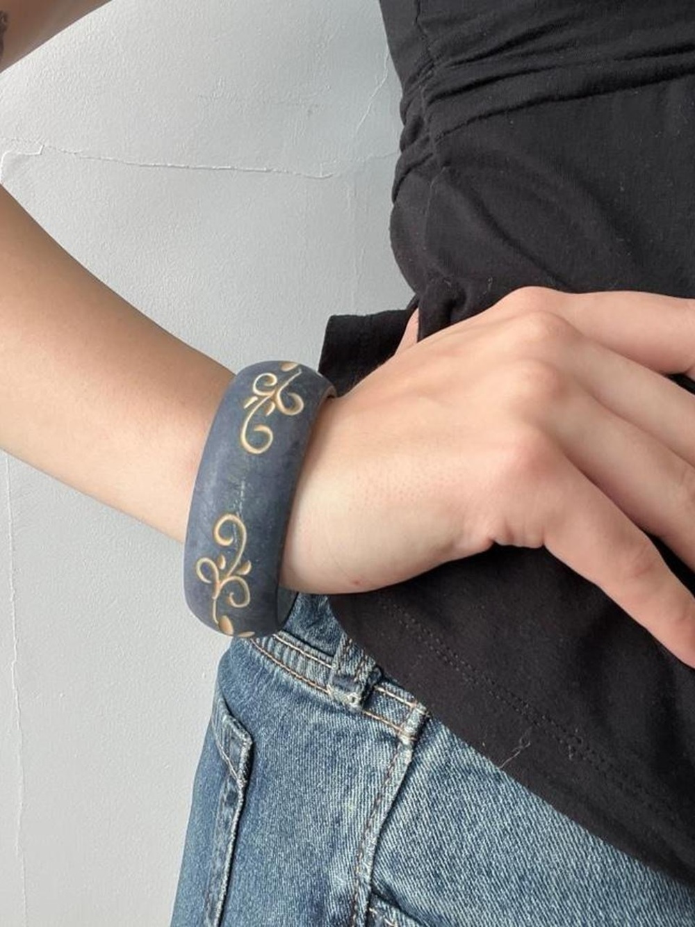 Navy & Tan Boho Wooden Carved Bracelet